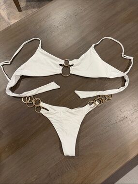 Beach bunny bikini